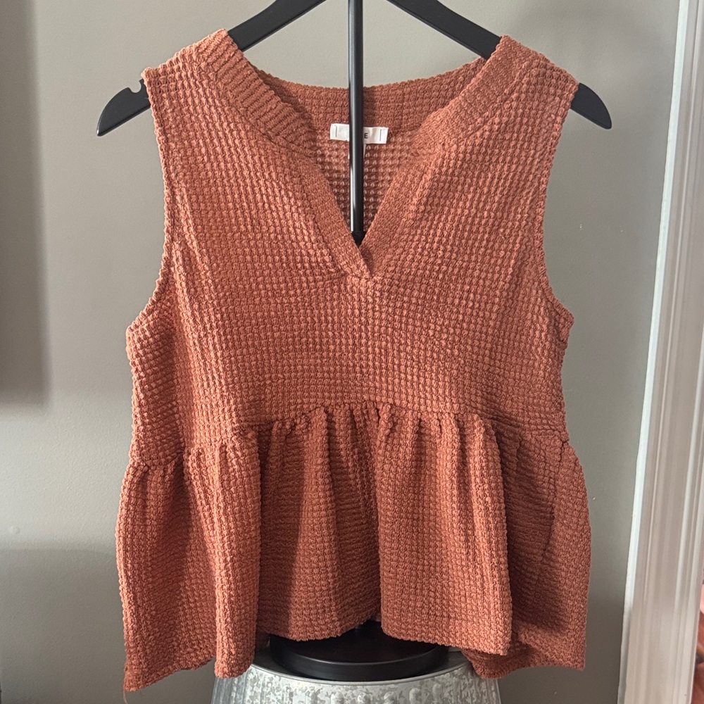 Mine Sleeveless Peplum Blouse - Rust